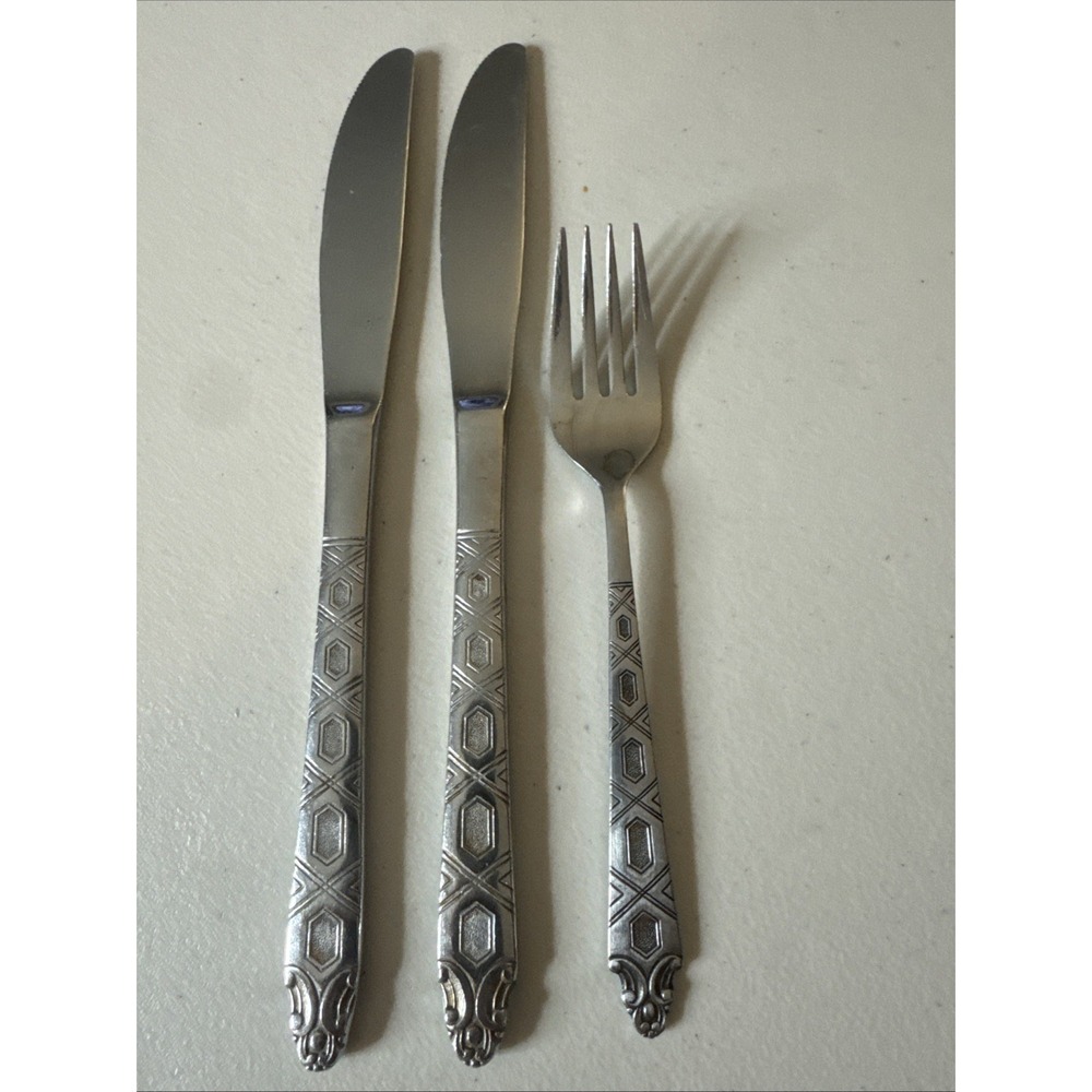 Rogers Co Stainless Flatware Criss Cross SRB73‎ 3 pieces